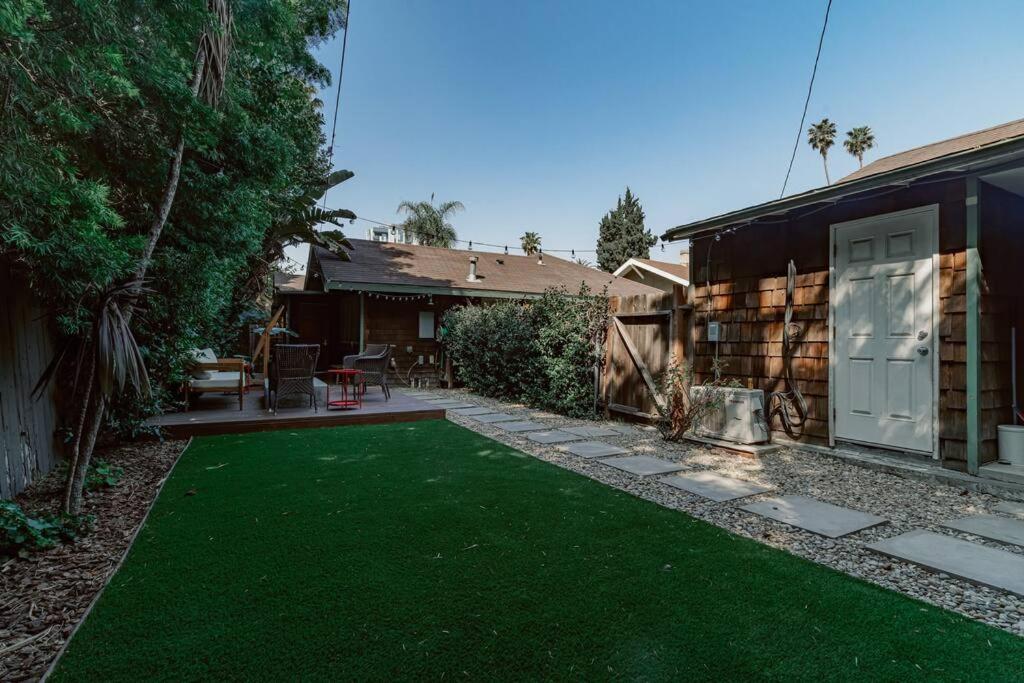 Cozy 3 Bedroom Hollywood Home- Quick Walk To Tourist Spots! Holiday home